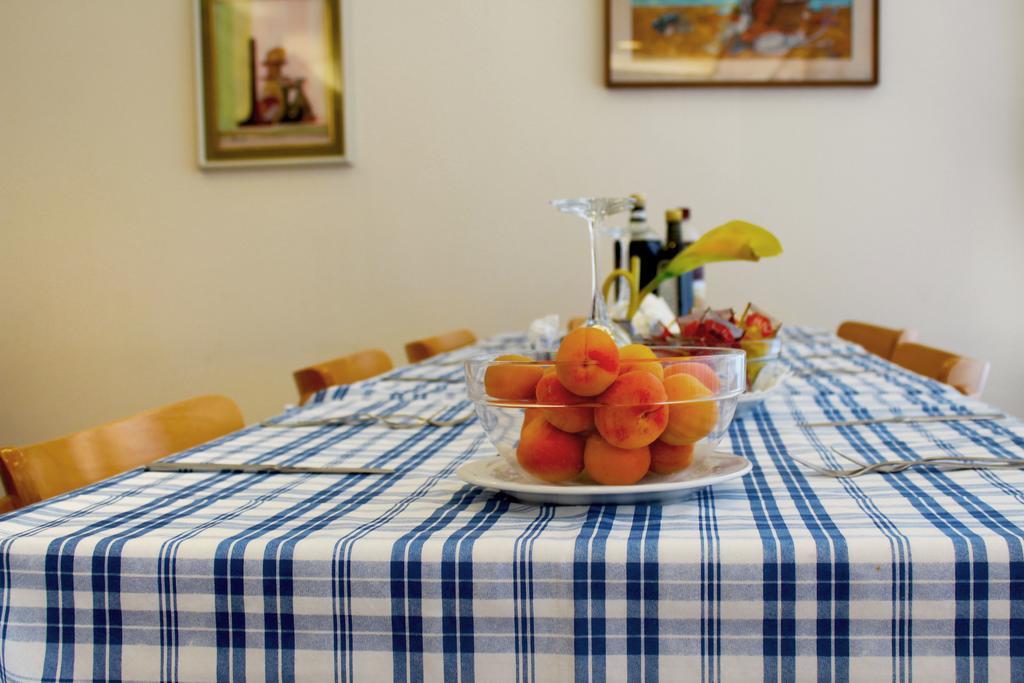 Hotel Bristol Misano Adriatico Buitenkant foto